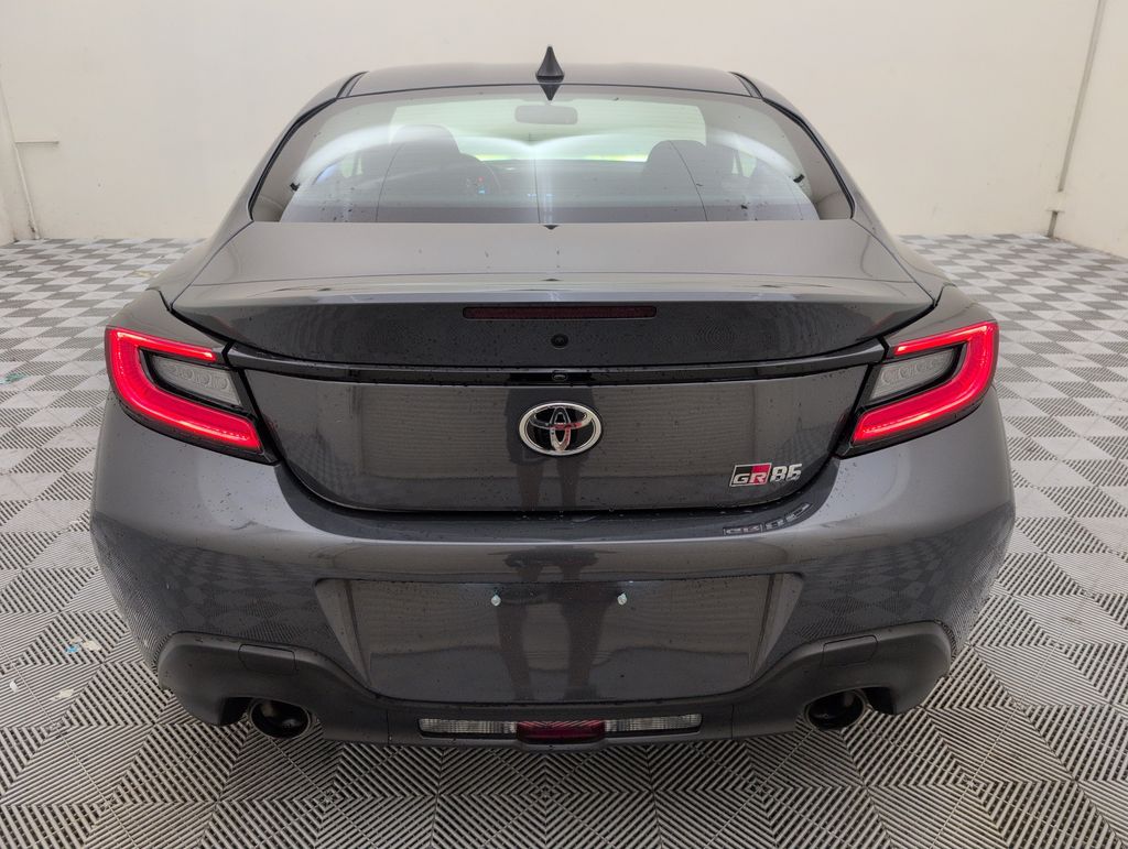 2023 Pavement Toyota GR86 Base RWD Coupe