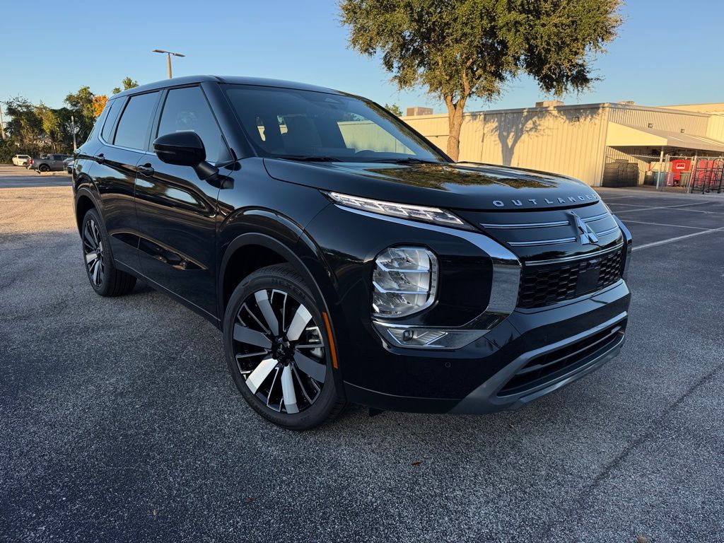New 2025 Mitsubishi Outlander SUV