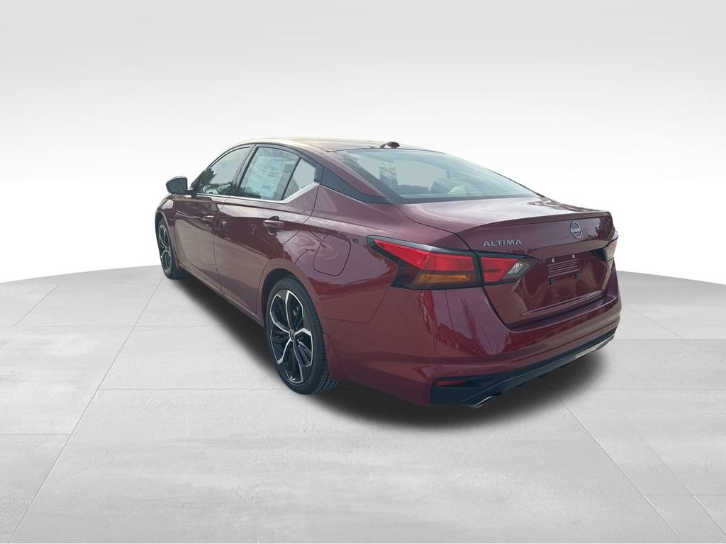 2025 Scarlet Ember Nissan Altima 2.5 SR FWD Sedan