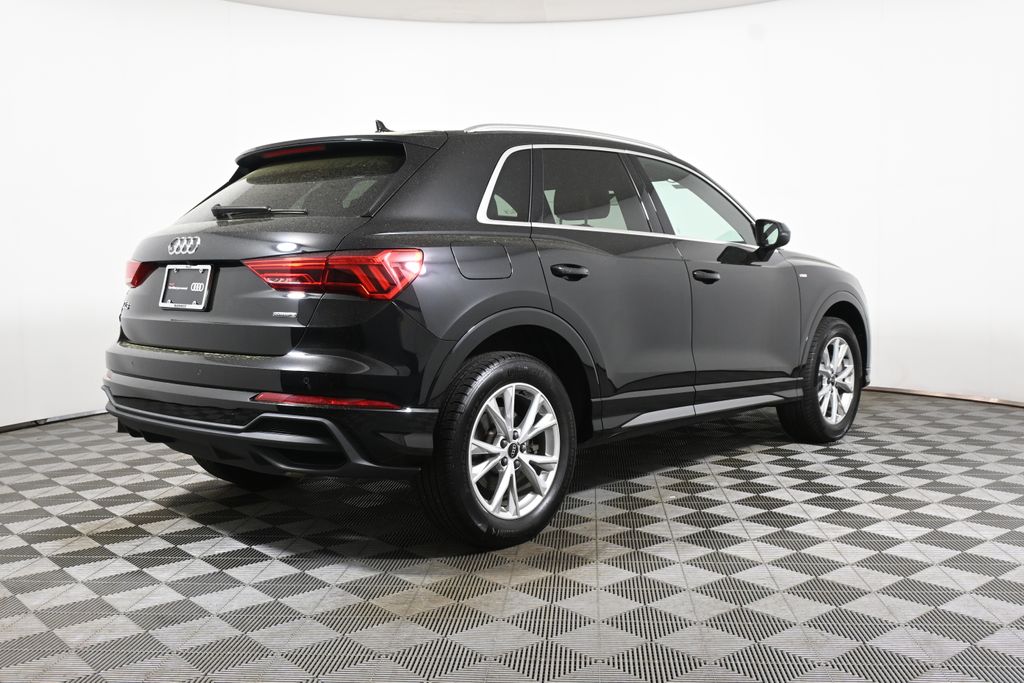 Thumbnail: 2025 Audi Q3 - 7