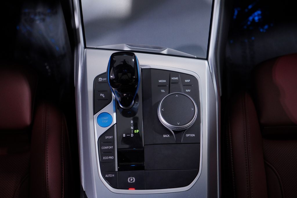 Thumbnail: 2023 BMW i4 - 14