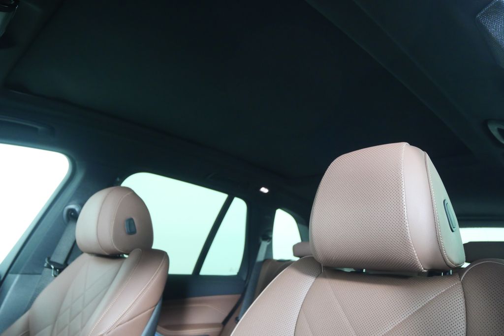 Thumbnail: 2023 BMW X5 - 10