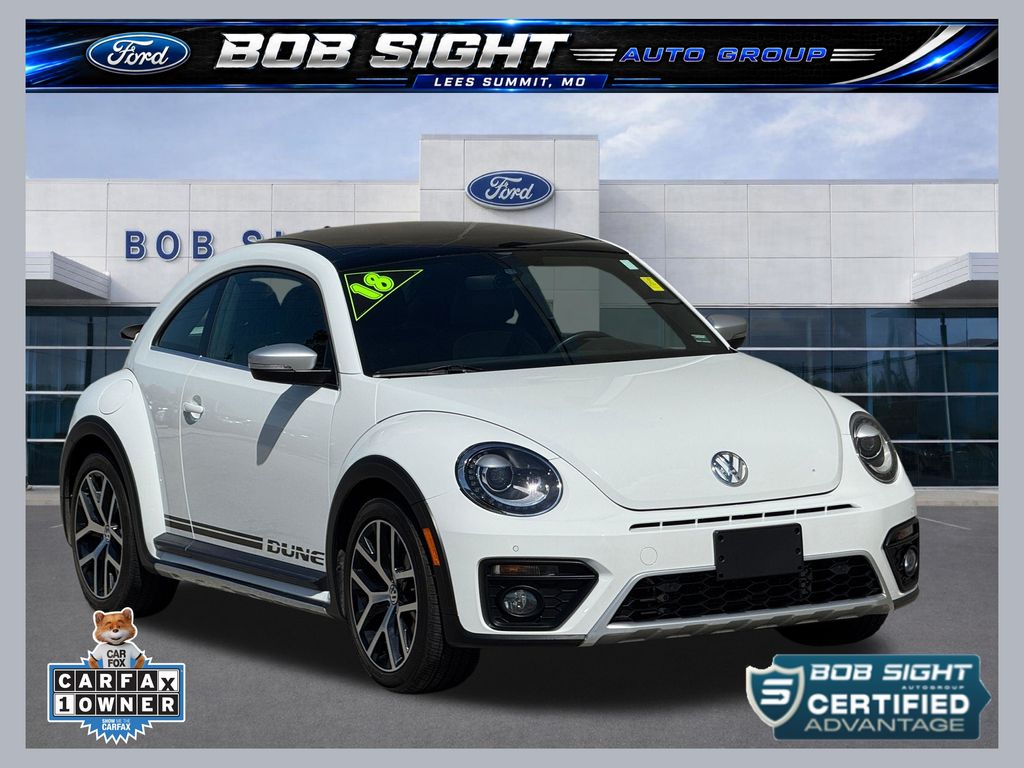 Pure White 2018 Volkswagen Beetle Hatchback 6-Speed Automatic
