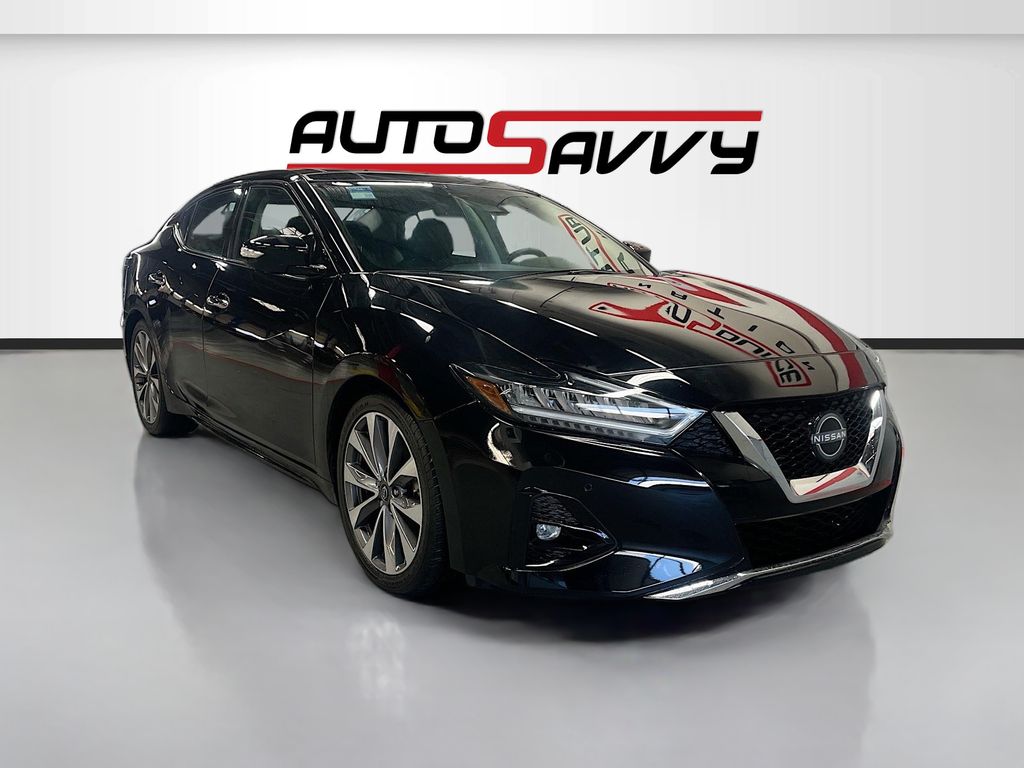 2023 Nissan Maxima Platinum's photo