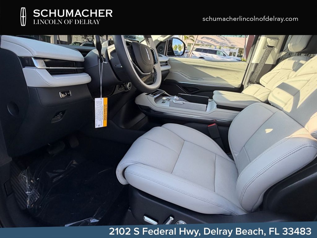 new 2026 Lincoln Navigator car, priced at $97,879