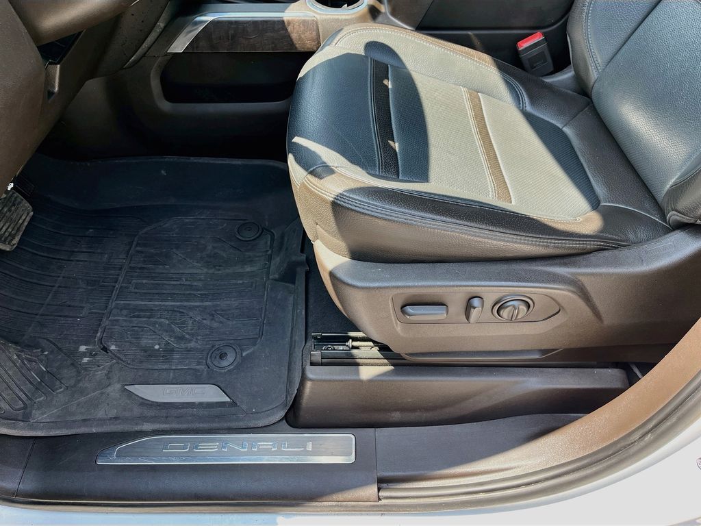 2022 GMC Sierra 2500HD Denali White at Shottenkirk Kia Fort Bend