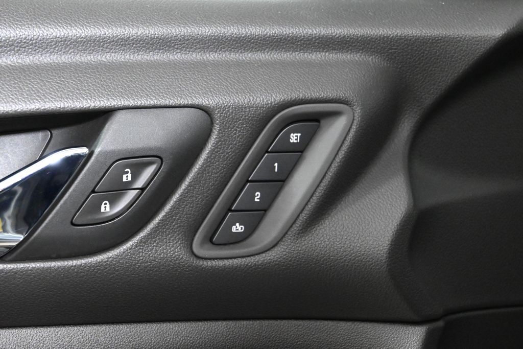 Thumbnail: 2021 GMC Acadia - 31