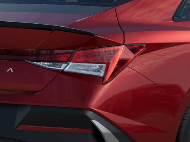 2025 Hyundai Elantra Sport 10