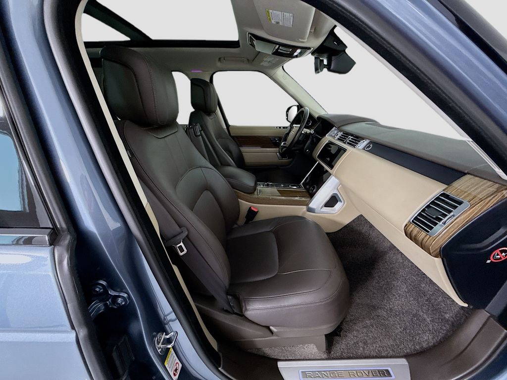 Thumbnail: 2018 Land Rover Range Rover - 20