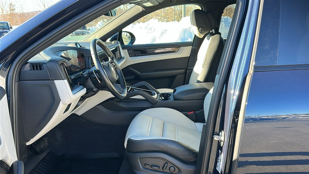 used 2024 Porsche Cayenne Coupe car, priced at $79,999