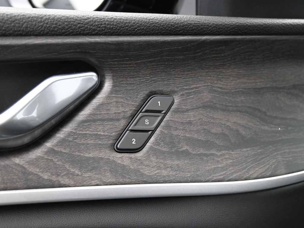 New 2026 Baltic Gray Metallic Clearcoat Jeep Limited image 16