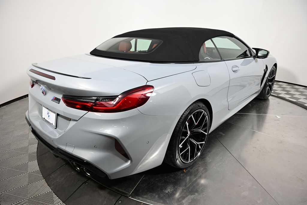 Thumbnail: 2023 BMW M8 - 9