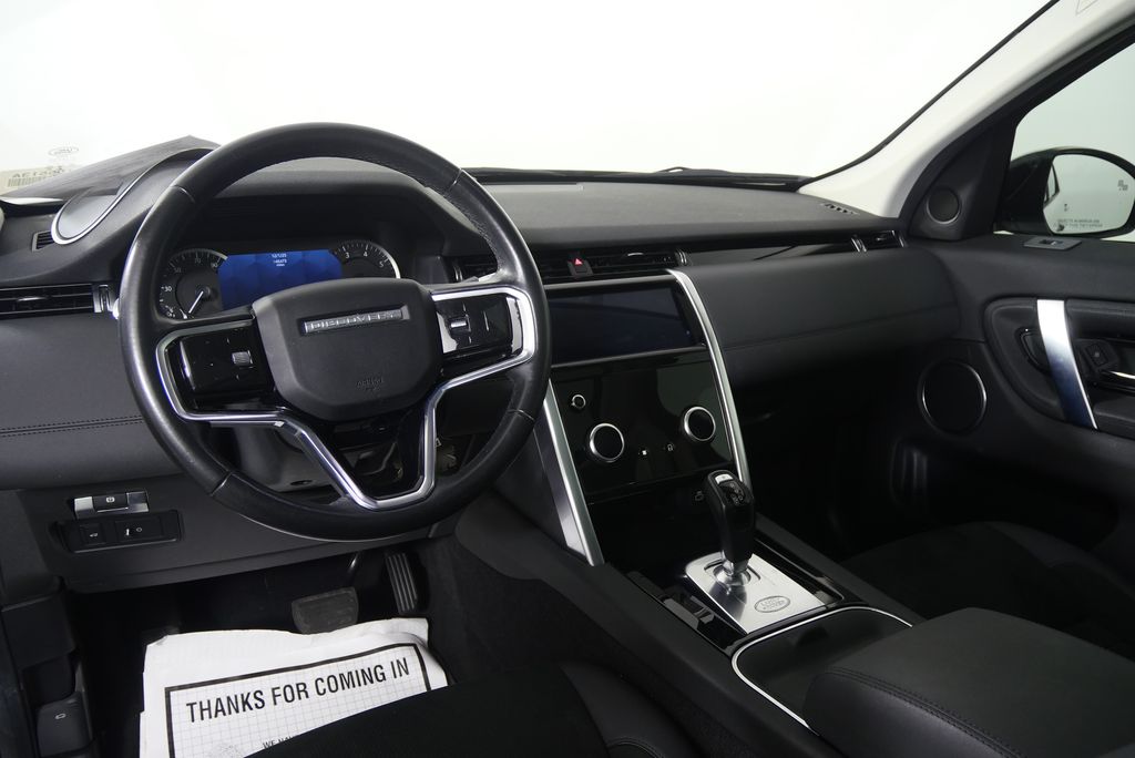 Thumbnail: 2021 Land Rover Discovery Sport - 18