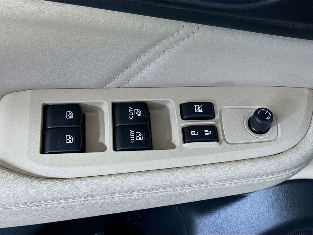 Thumbnail: 2019 Subaru Outback - 18