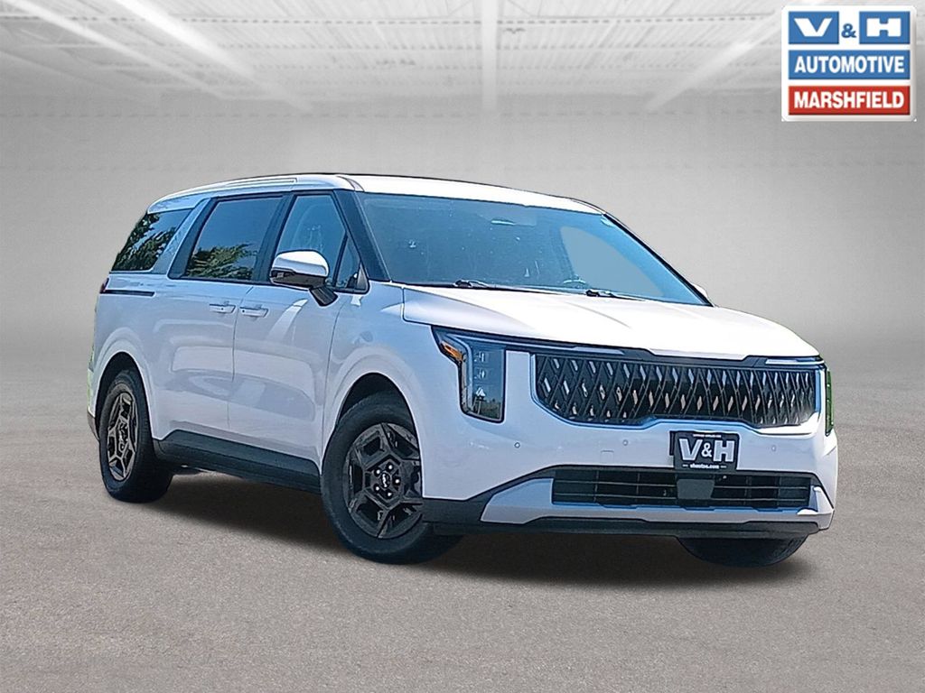 2026 Kia Carnival LXS FWD