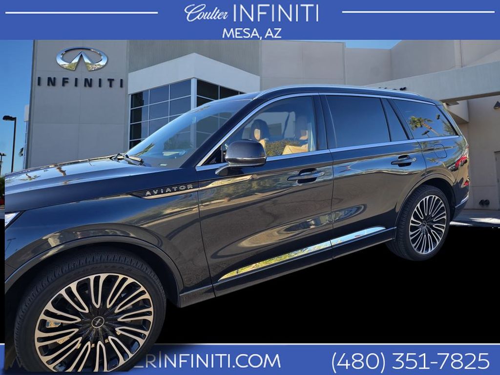 2023 Lincoln Aviator Black Label 3