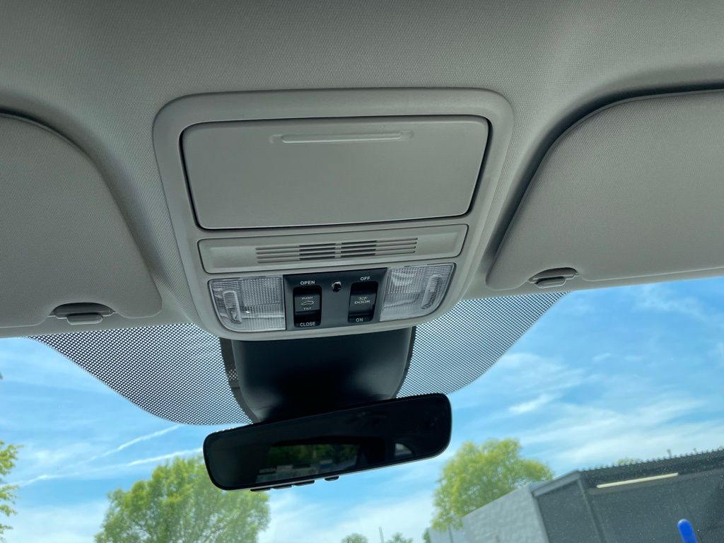 Thumbnail: 2026 Honda Odyssey - 16