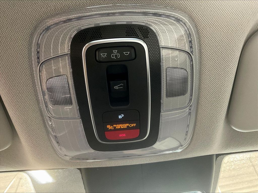 2025 Hyundai Elantra — photo 26