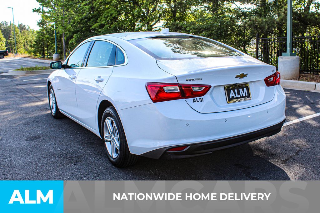 Used 2024 White Chevrolet LT image 4