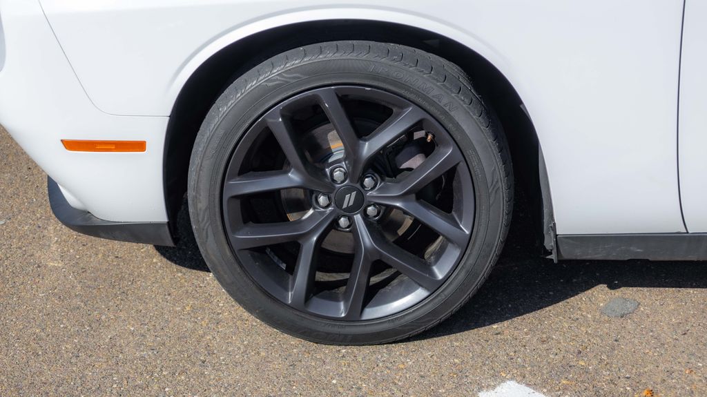 Used 2019 Dodge Challenger SXT 2D Coupe