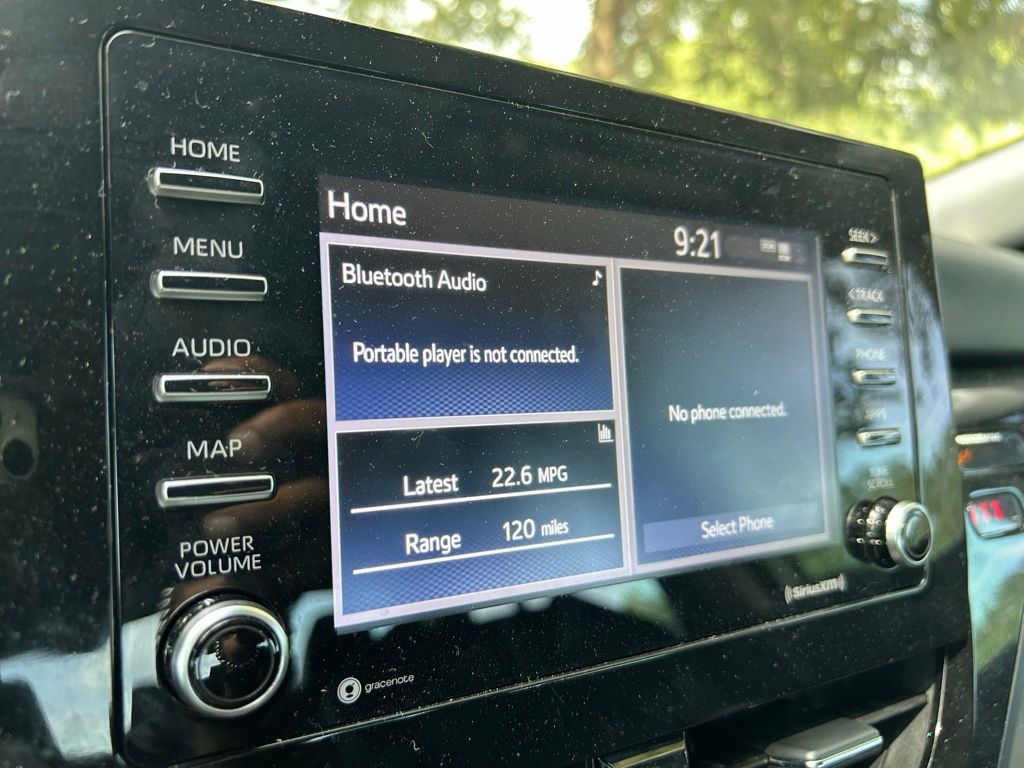 2021 Toyota Camry SE 17