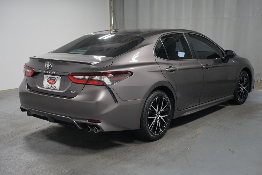 2024 Toyota Camry SE 8