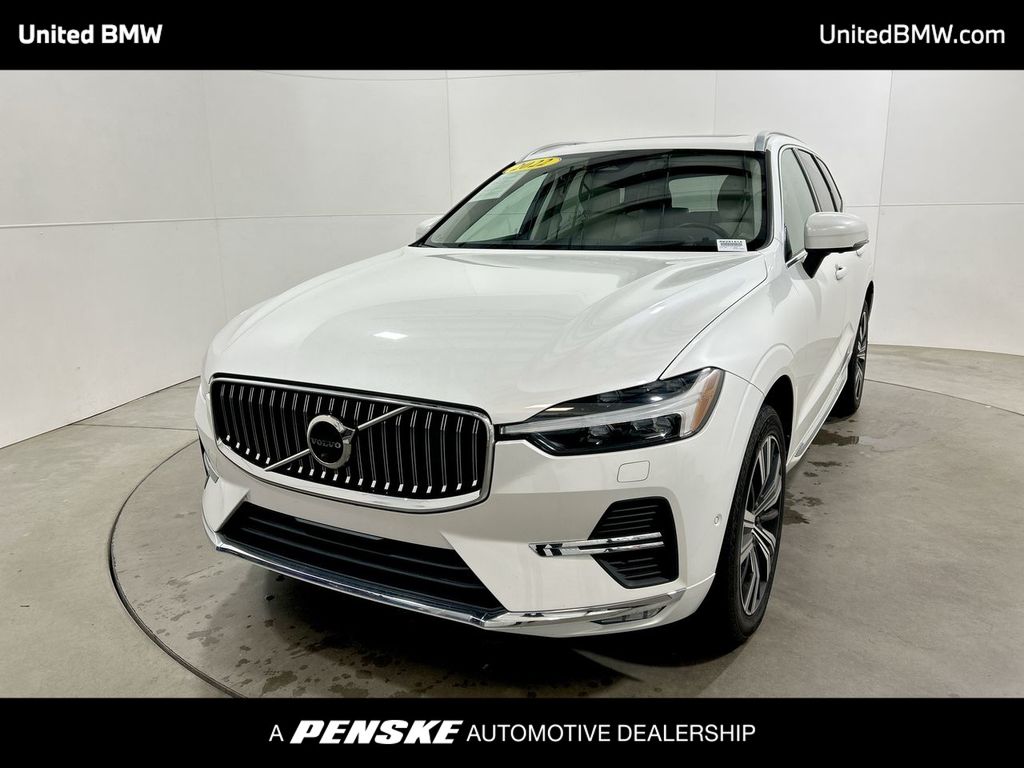 2022 Volvo XC60 B6 Inscription Hero Image
