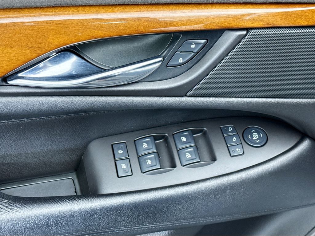 Thumbnail: 2016 Cadillac Escalade - 22