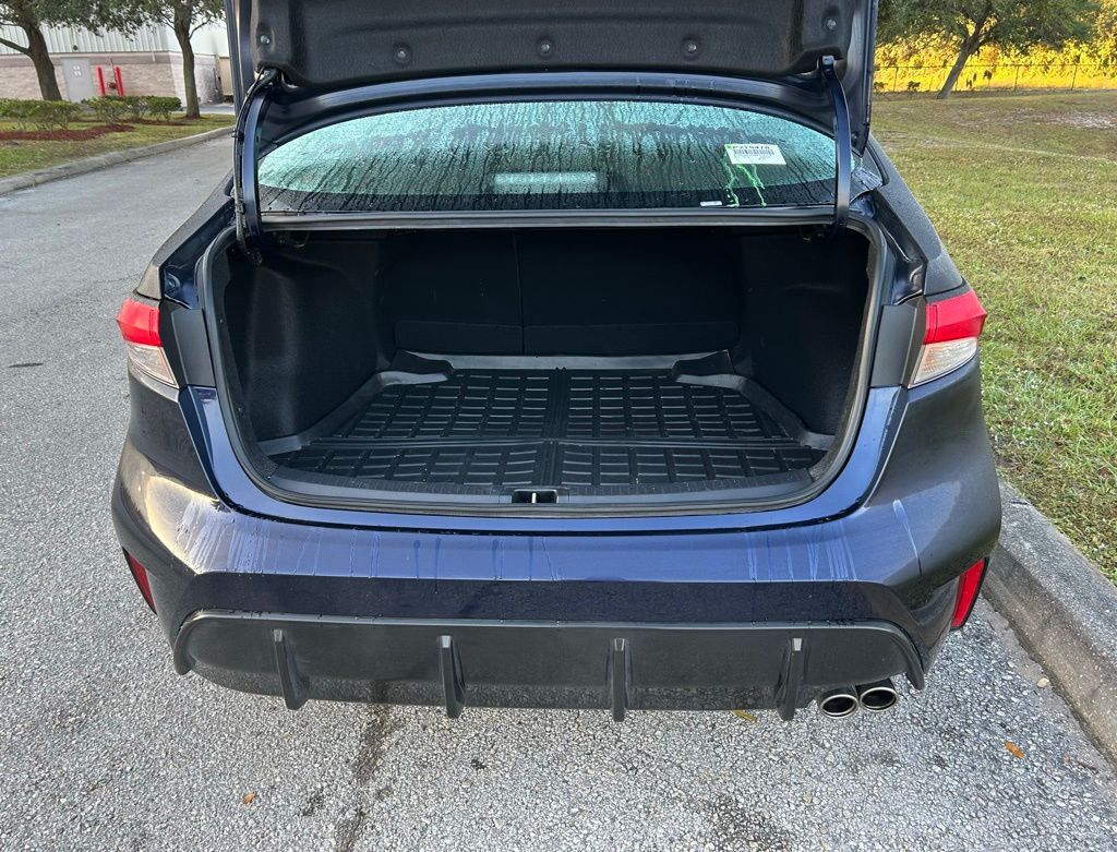 Thumbnail: 2025 Toyota Corolla - 10