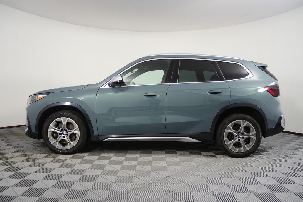 Thumbnail: 2023 BMW X1 - 6