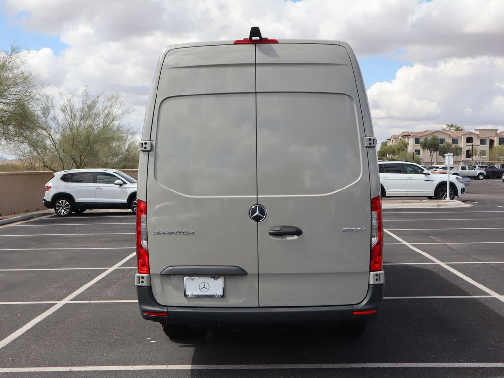 2025 Mercedes-Benz Sprinter 2500 6