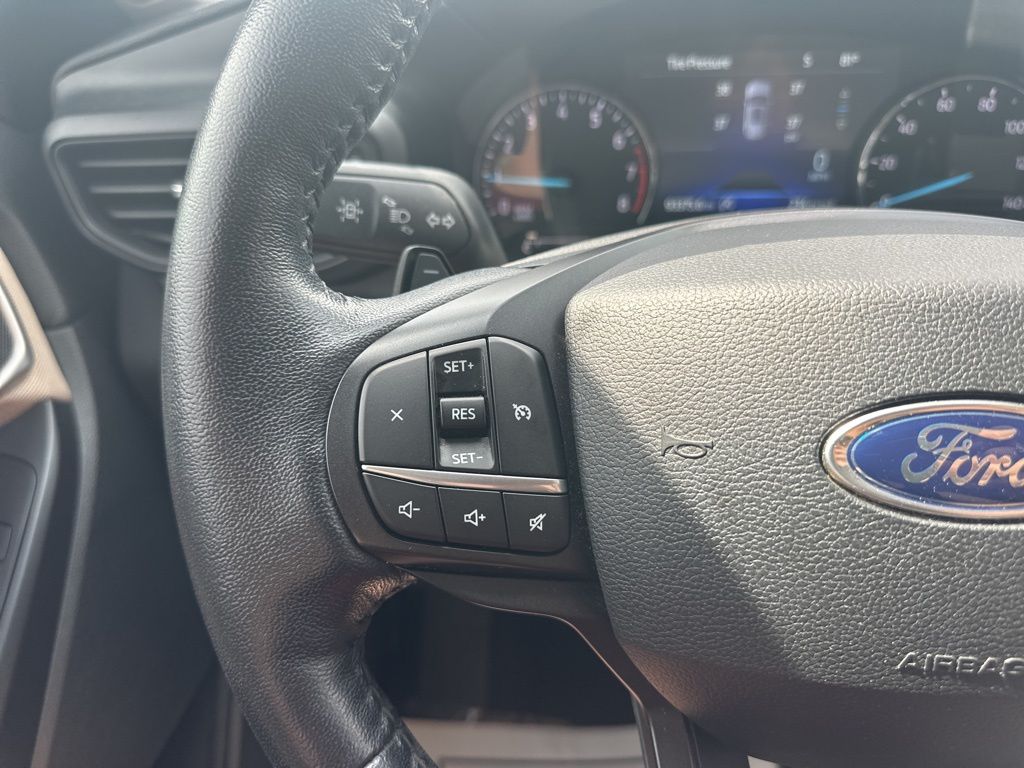 2020 Agate Black Metallic Ford Explorer XLT RWD SUV