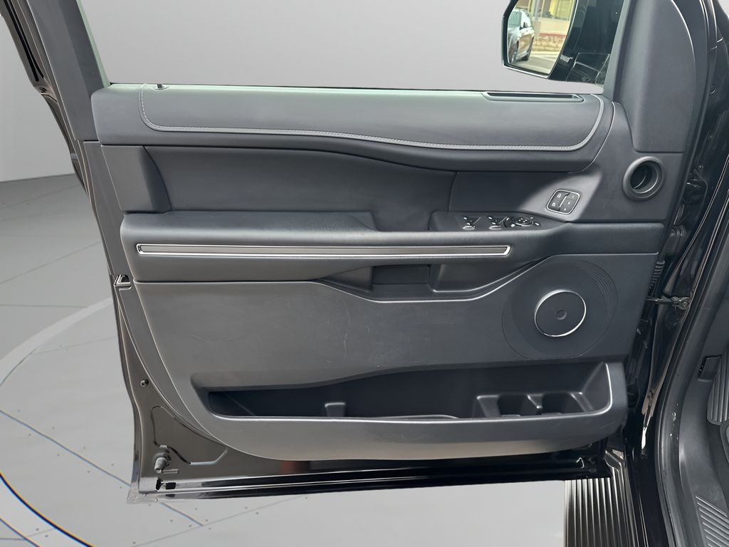 Used Car 2024 Ford Expedition Max  Xlt For Sale Under $50,000 In Austin, Texas