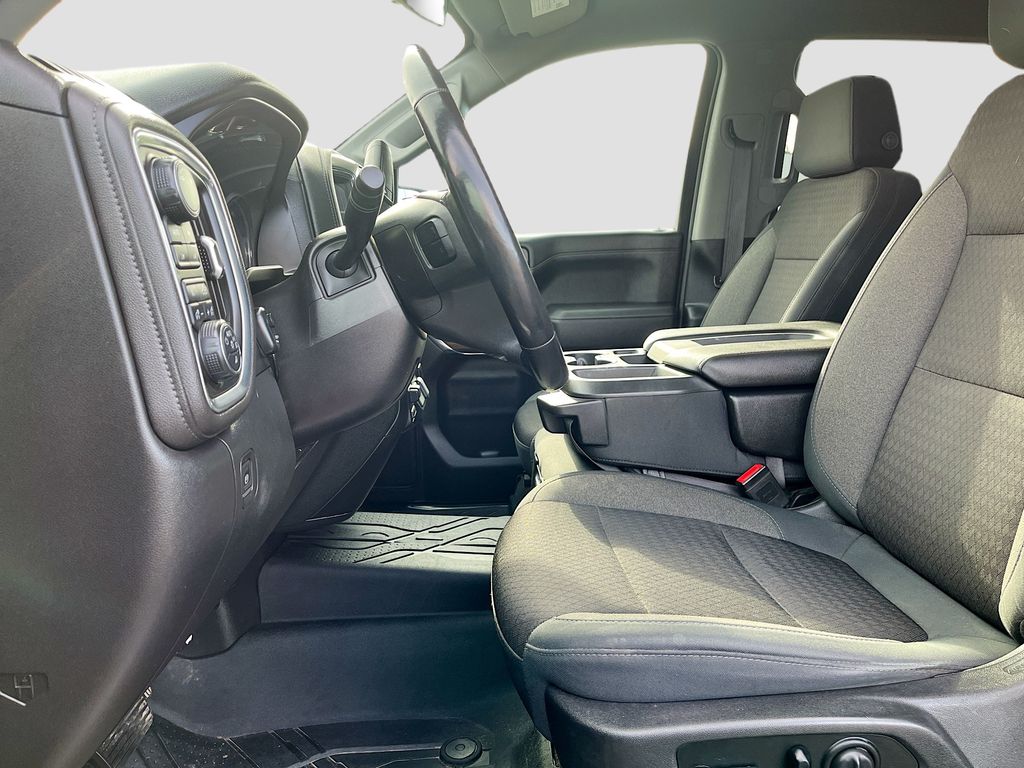 Used 2019 Gray Chevrolet RST image 19