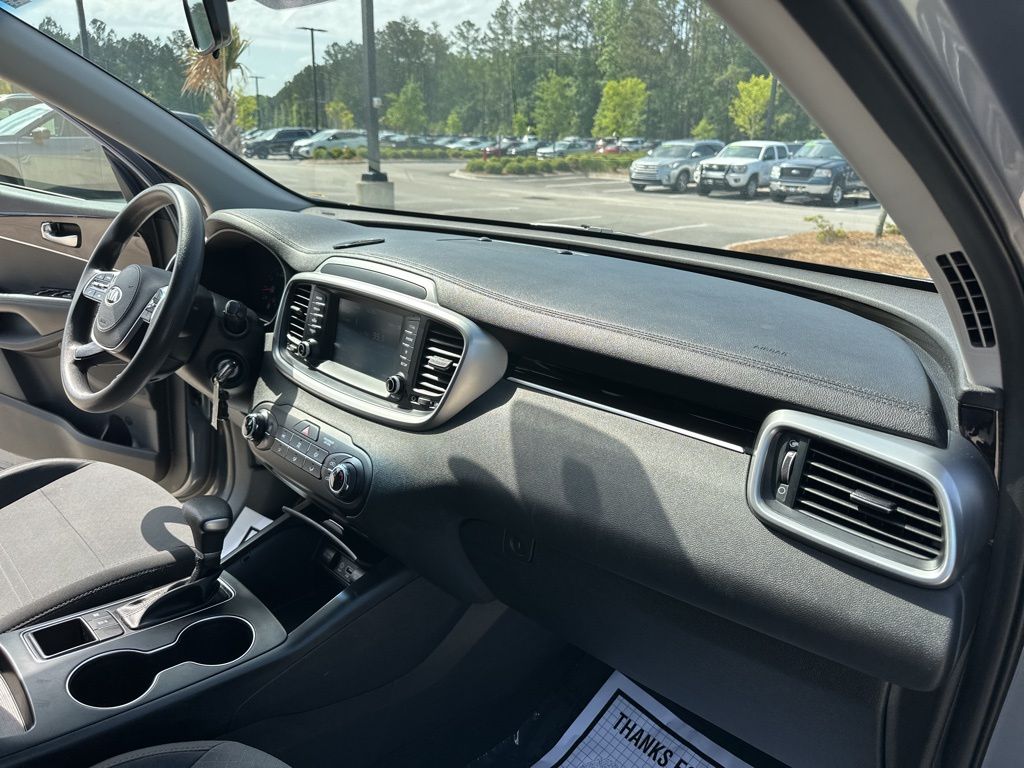 2020 Everlasting Silver Kia Sorento LX AWD SUV