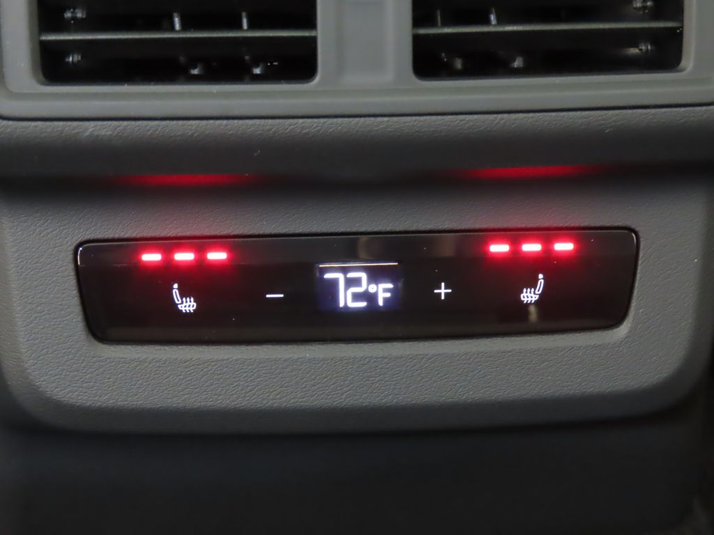 Thumbnail: 2025 Audi Q5 - 25