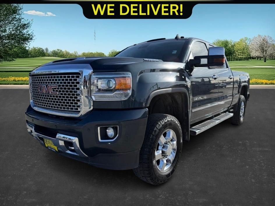 2017 GMC Sierra 3500HD Denali Crew Cab LB DRW 4WD