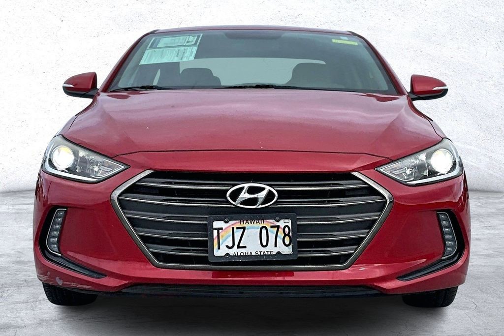 Used 2018 Red Hyundai Limited image 3