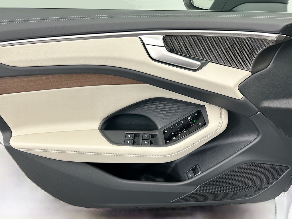 Thumbnail: 2026 Audi A6 - 25