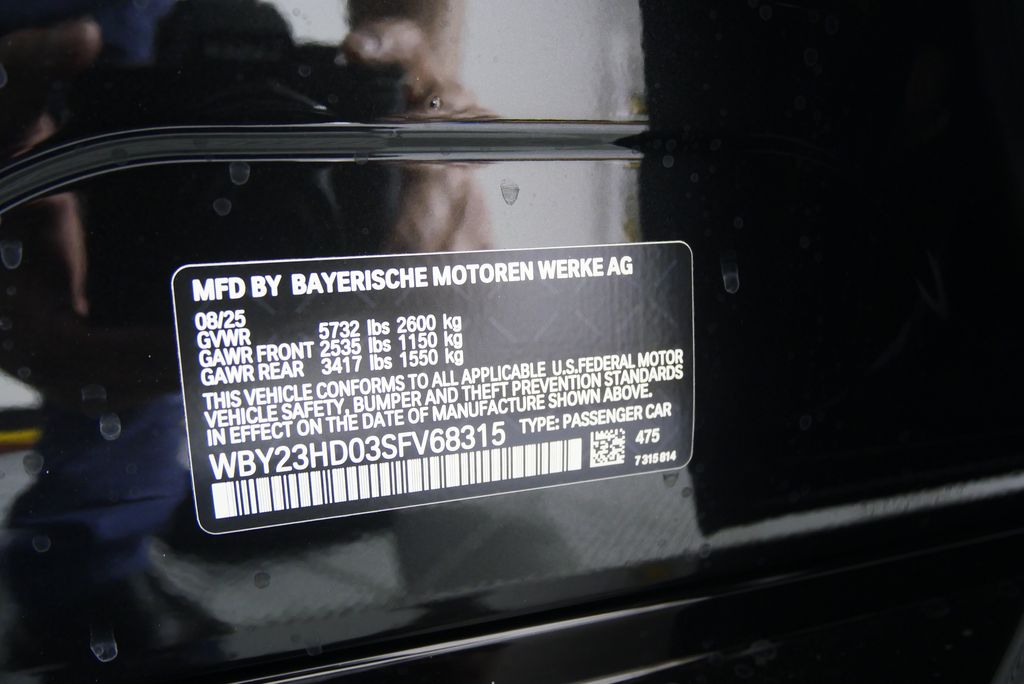 Thumbnail: 2025 BMW i4 - 24