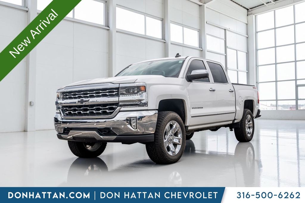 White (Iridescent Pearl Tricoat) 2018 Chevrolet Silverado 1500 Pickup Truck Four-Wheel Drive 8-Speed Automatic Overdrive