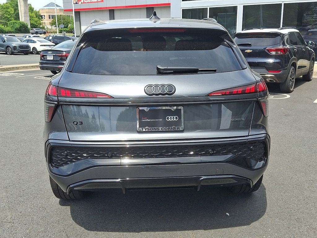 Thumbnail: 2026 Audi Q3 - 5