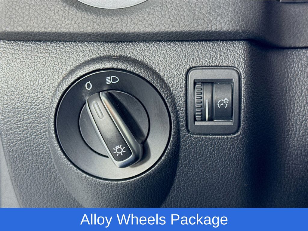 Used Car 2018 Volkswagen Tiguan Limited  2.0t For Sale Under $15,000 In Austin, Texas