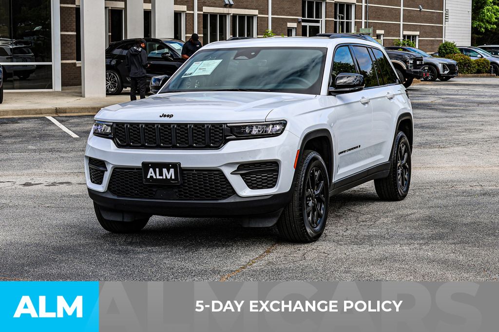 Used 2025 White Jeep Altitude/MT Certified image 4
