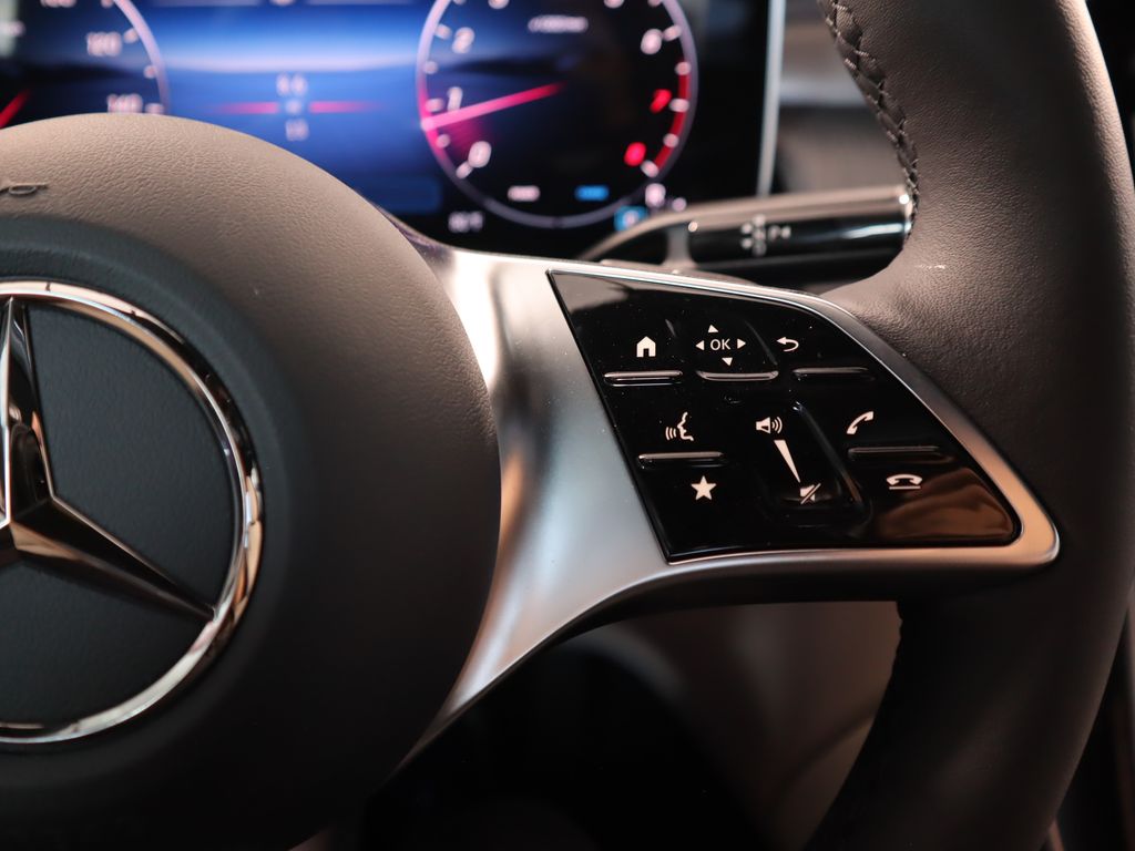 Thumbnail: 2026 Mercedes-Benz GLC - 13