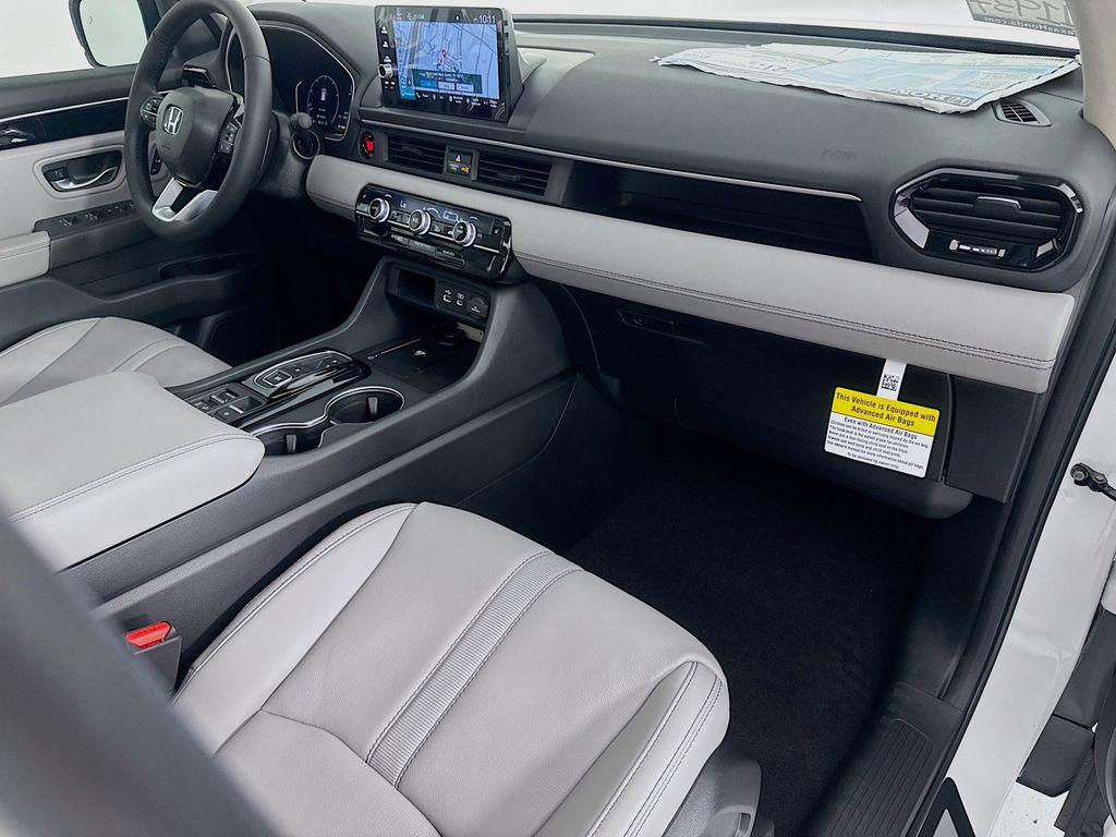 New Car 2025 Honda Pilot  Touring For Sale Under $60,000 In Austin, Texas