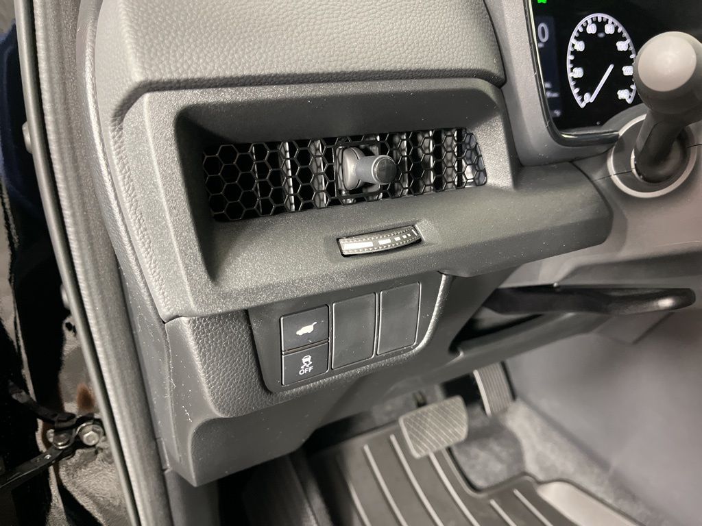 2025 Honda CR-V Sport-L 29