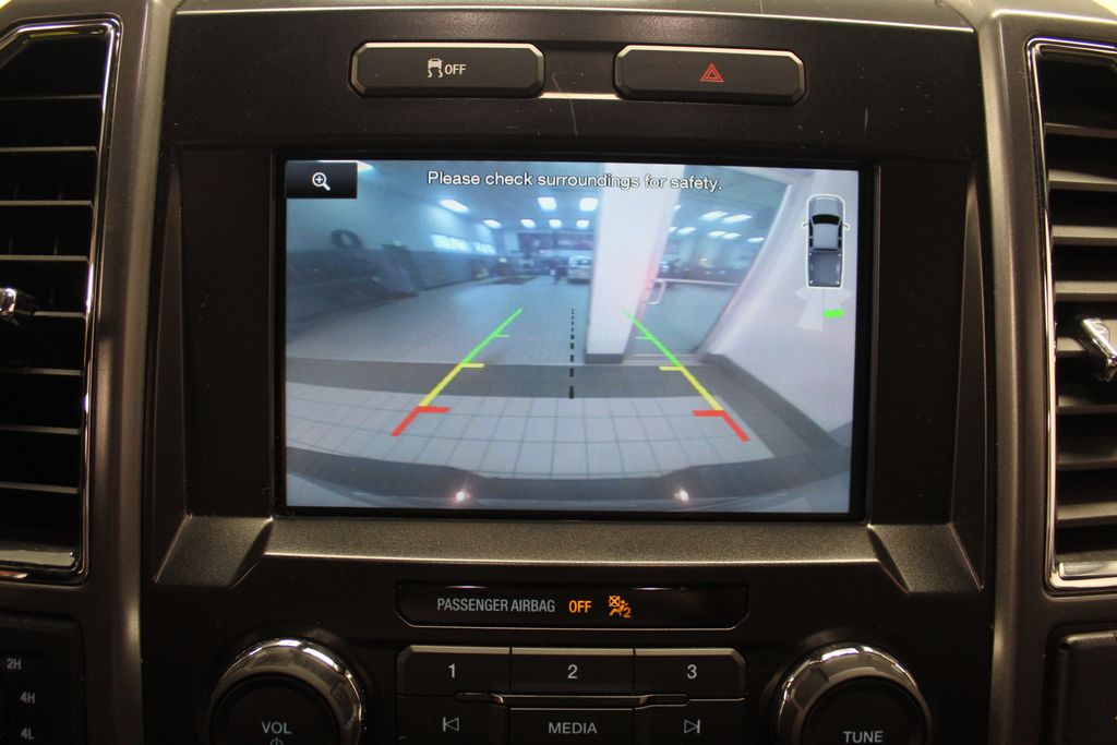 Thumbnail: 2015 Ford F-150 - 16