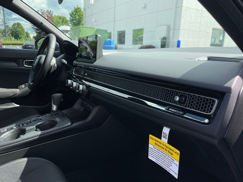 Thumbnail: 2026 Honda Civic - 32