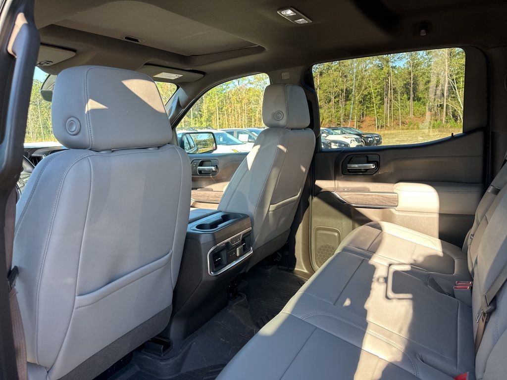 2021 Chevrolet Silverado 1500 LTZ 14